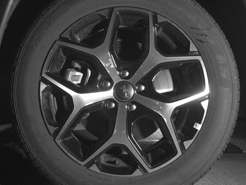 Used 2025 Jeep Compass Limited image 9