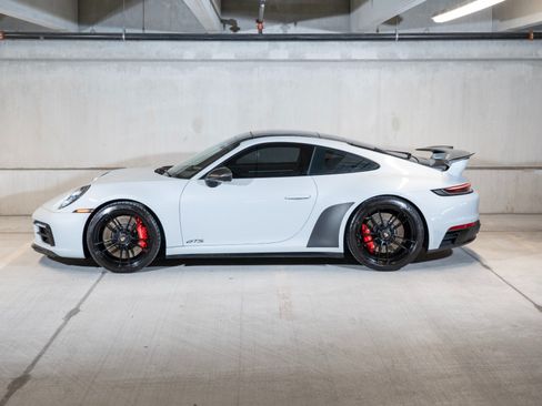 Used 2024 Porsche 911 Carrera 4 GTS AWD/4WD image 2