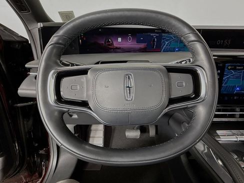 Used 2025 Lincoln Nautilus Premier w/ Equipment Group 102A AWD/4WD image 15