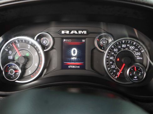 Used 2024 RAM 2500 Big Horn w/ Off Road Package AWD/4WD image 16