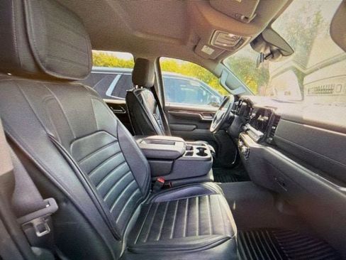 Used 2024 GMC Sierra 1500 Elevation AWD/4WD image 12