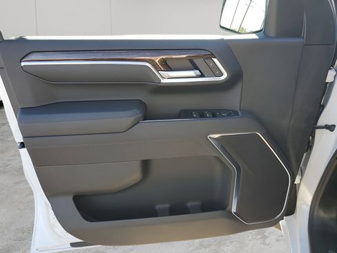 New 2026 GMC Sierra 1500 SLE w/ Preferred Package AWD/4WD image 47