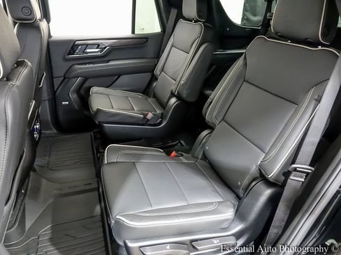New 2026 GMC Yukon Elevation image 9