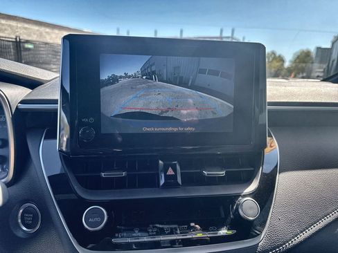 Used 2023 Toyota Corolla SE image 26