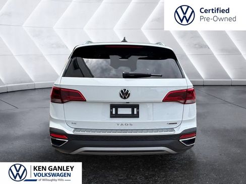 Used 2024 Volkswagen Taos SE AWD/4WD image 3