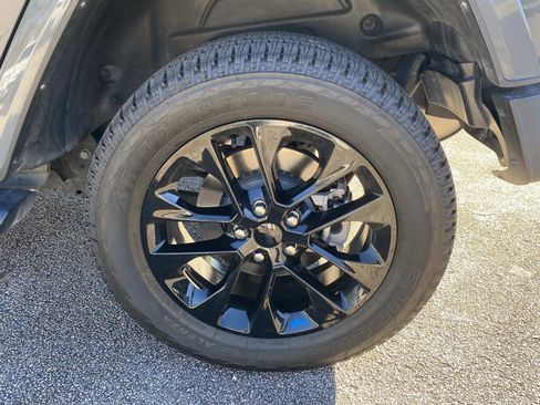 Used 2023 Jeep Wrangler Sahara w/ Cold Weather Group image 14