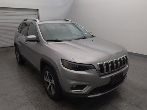 Used 2019 Jeep Cherokee Limited image 13