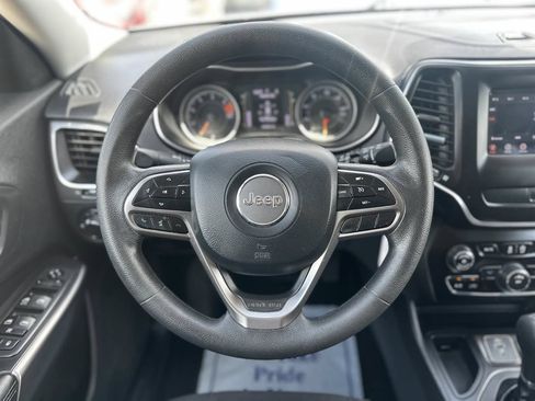 Used 2020 Jeep Cherokee Latitude FWD image 22