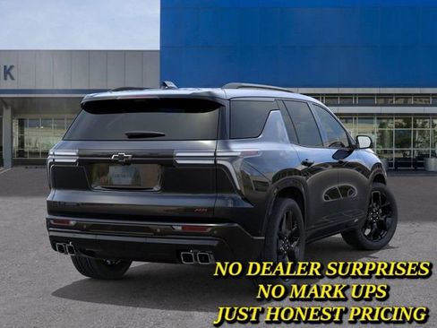 New 2026 Chevrolet Traverse RS image 4