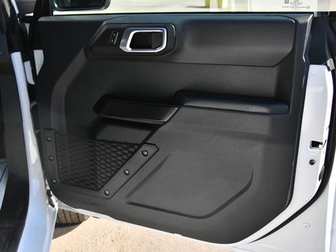 Used 2025 Ford Bronco Big Bend image 44