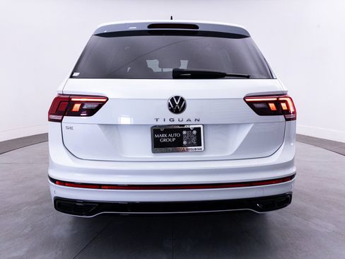 Used 2022 Volkswagen Tiguan SE R-Line FWD image 15