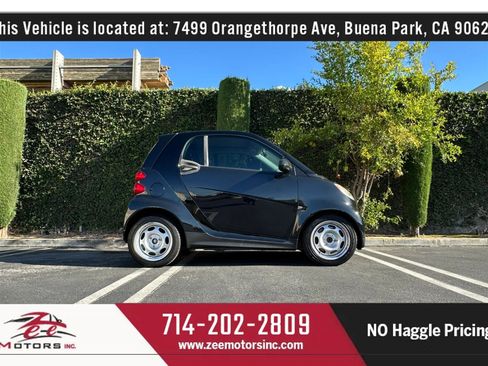 Used 2014 smart fortwo pure RWD image 6