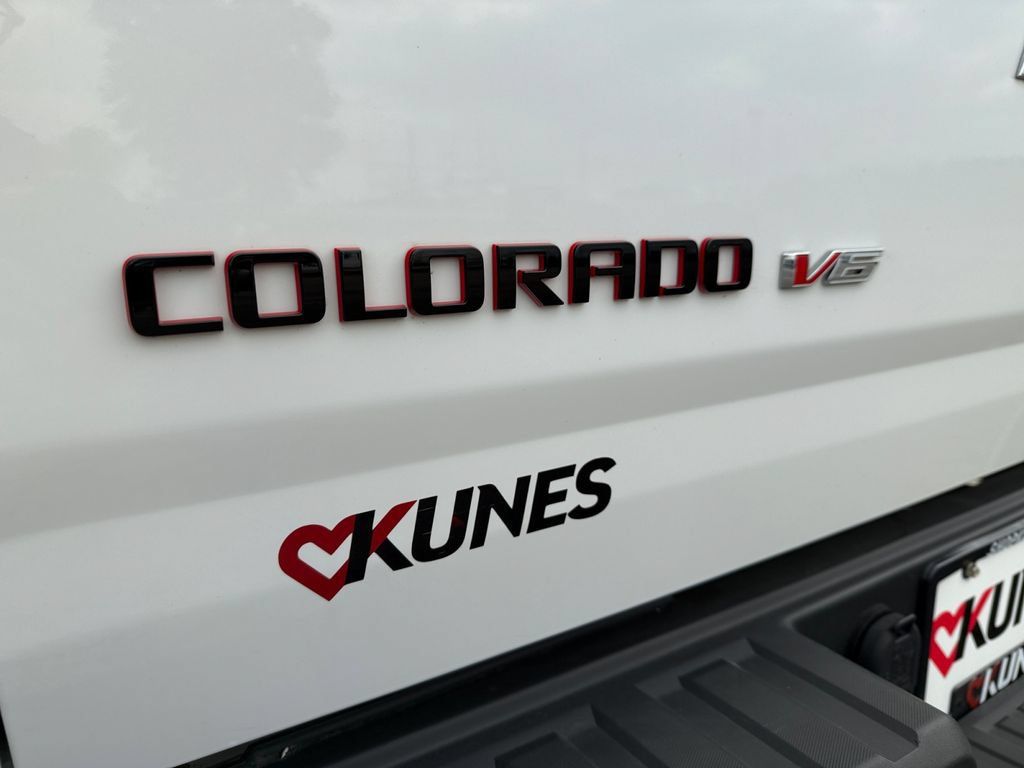 Used 2019 Chevrolet Colorado LT w/ Redline Special Edition AWD/4WD image 42
