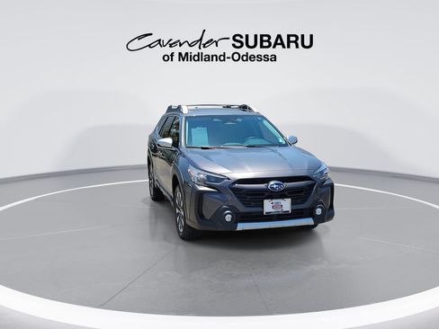 Used 2025 Subaru Outback Touring XT AWD/4WD image 2