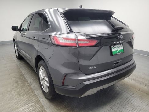 Used 2023 Ford Edge SEL image 5