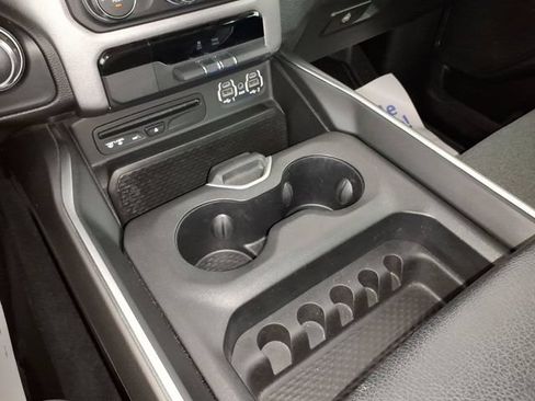 Used 2019 RAM 1500 Big Horn AWD/4WD image 23