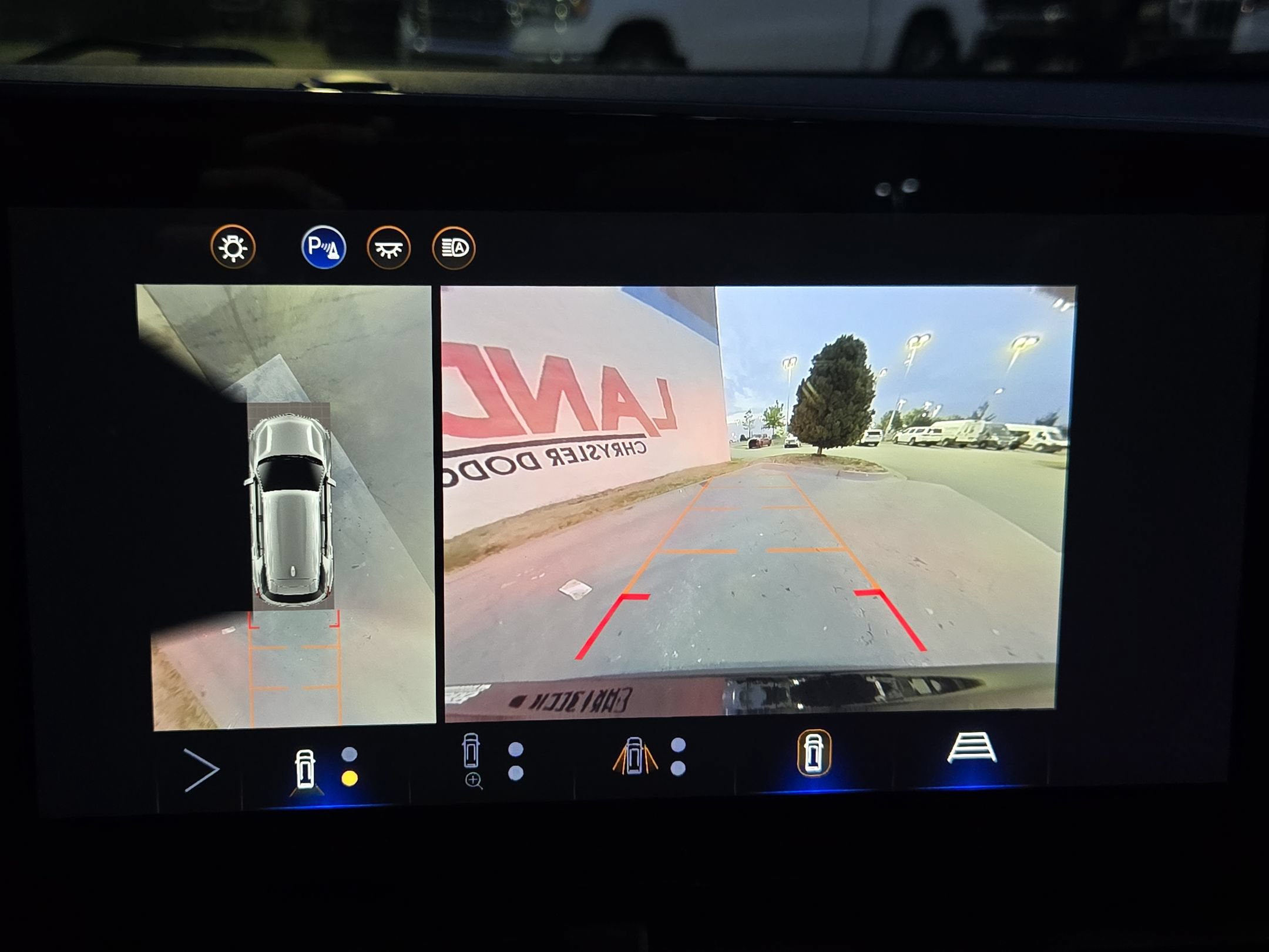 Used 2025 Chevrolet Equinox LT w/ Convenience Package II FWD image 29