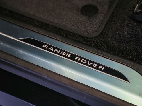New 2026 Land Rover Range Rover Long Wheelbase SE AWD/4WD image 25