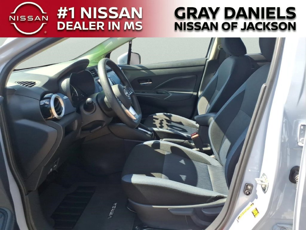 Used 2025 Nissan Versa SV w/ Trunk Package FWD image 22