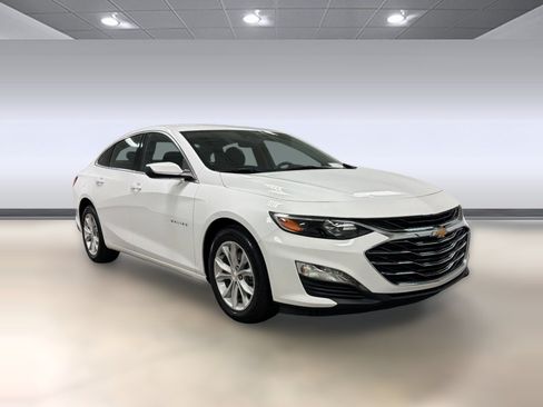 Used 2025 Chevrolet Malibu LT FWD image 6
