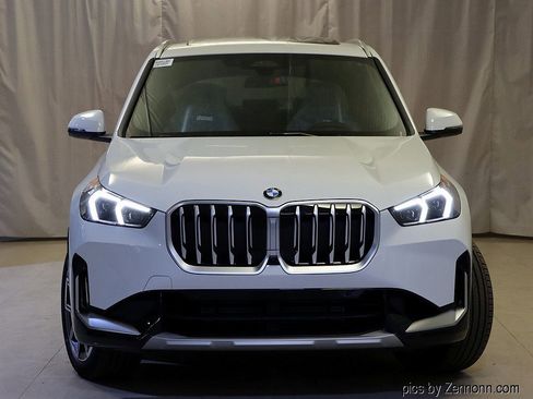 Used 2026 BMW X1 xDrive28i image 3