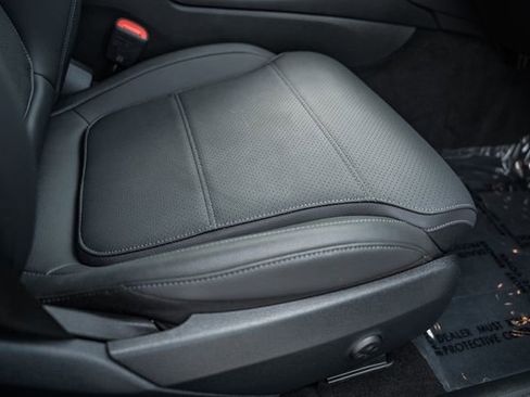Certified 2025 Mercedes-Benz C 300 4MATIC Sedan image 35