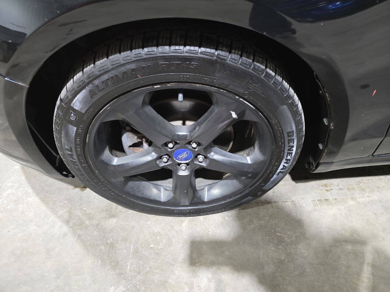 Used 2013 Ford Fusion SE FWD image 22