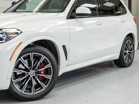Used 2023 BMW X5 xDrive40i w/ Executive Package image 12