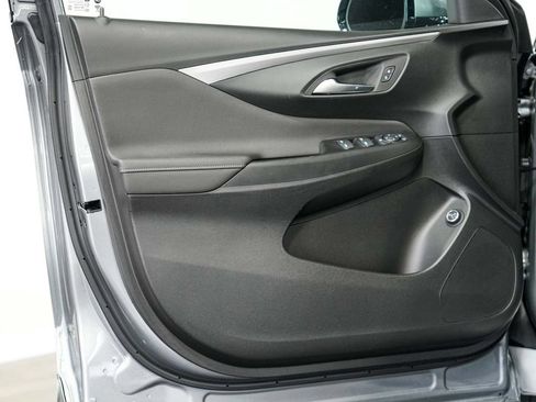 Used 2024 Buick Envista Avenir FWD image 11