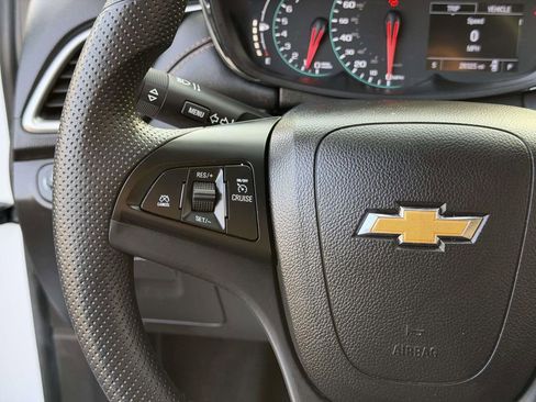 Used 2021 Chevrolet Trax LS w/ Tint and Cruise Package image 32