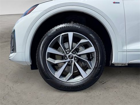 Used 2025 Audi Q5 2.0T Premium Plus image 9