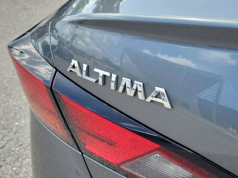 Used 2019 Nissan Altima 2.5 SR FWD image 8