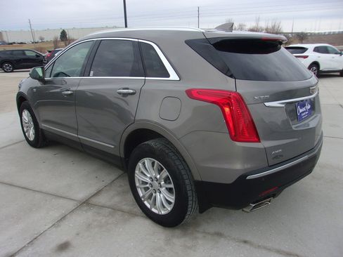 Used 2018 Cadillac XT5 AWD image 8