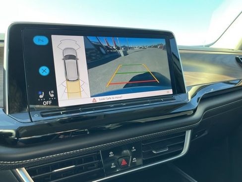 Used 2024 Volkswagen Atlas SE image 45