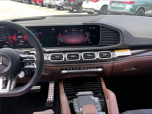 Certified 2025 Mercedes-Benz GLE 53 AMG 4MATIC image 6