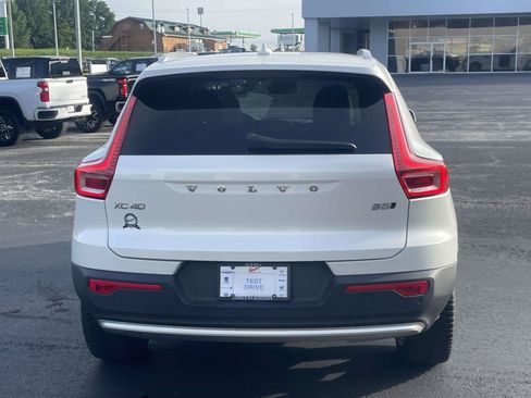 Used 2023 Volvo XC40 B5 Ultimate w/ Climate Package AWD/4WD image 4