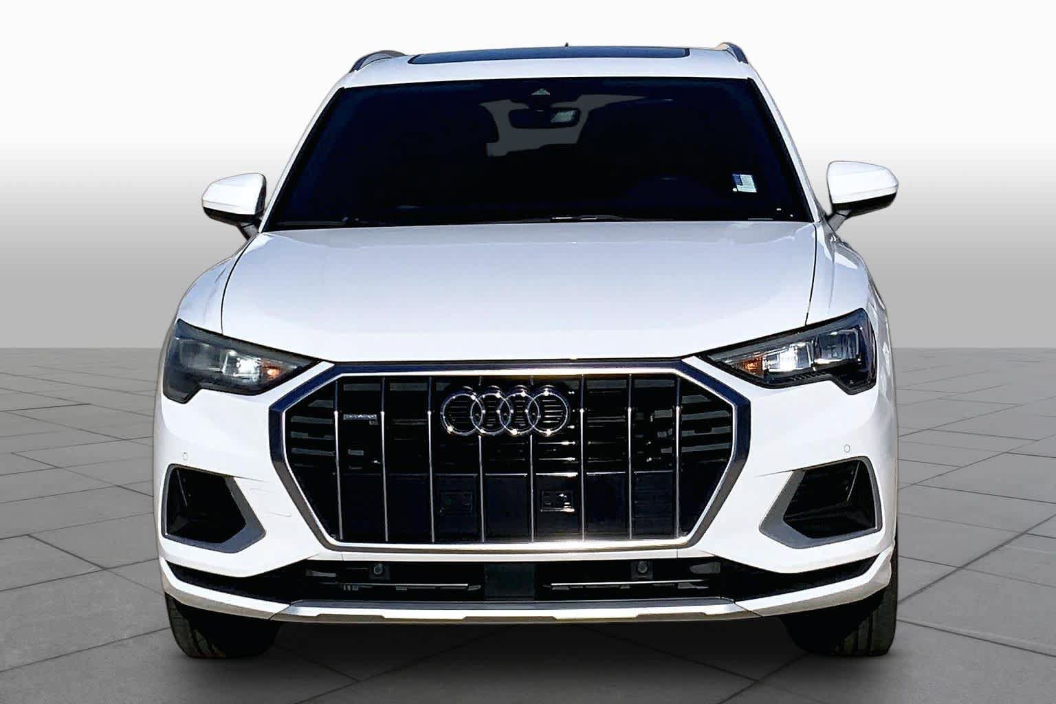 Used 2019 Audi Q3 2.0T Premium w/ Convenience Package AWD/4WD image 4