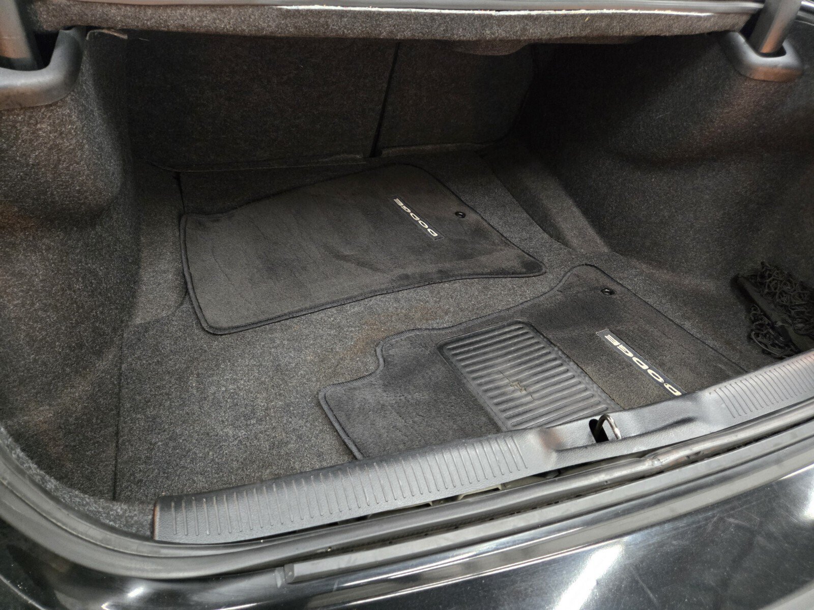 Used 2015 Dodge Charger SE RWD image 10