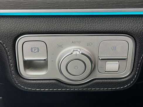 Used 2022 Mercedes-Benz GLE 450 4MATIC image 17