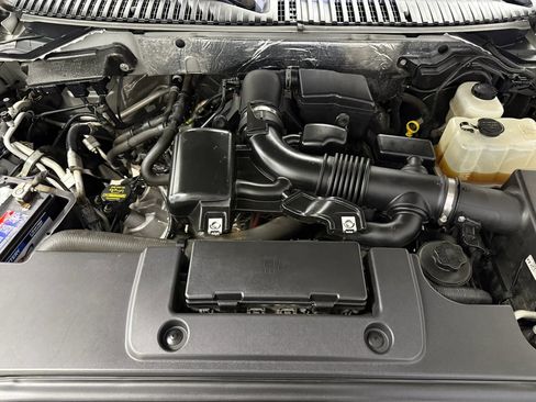 Used 2012 Lincoln Navigator L 4WD image 43