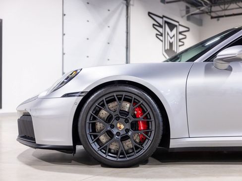 Used 2025 Porsche 911 Carrera 4 GTS AWD/4WD image 19