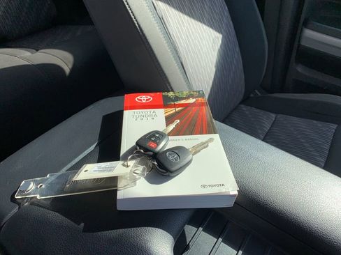 Used 2019 Toyota Tundra SR5 image 9