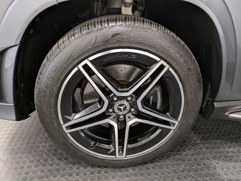 Used 2021 Mercedes-Benz GLS 580 4MATIC image 7