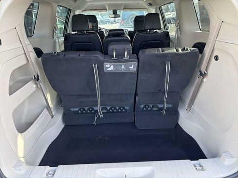 Used 2017 Chrysler Pacifica Touring-L Plus image 17