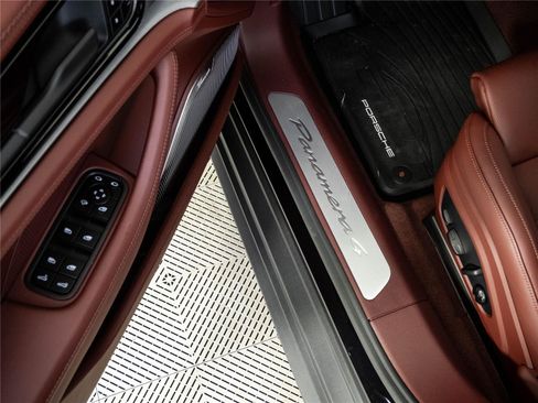 New 2026 Porsche Panamera 4 AWD/4WD image 8