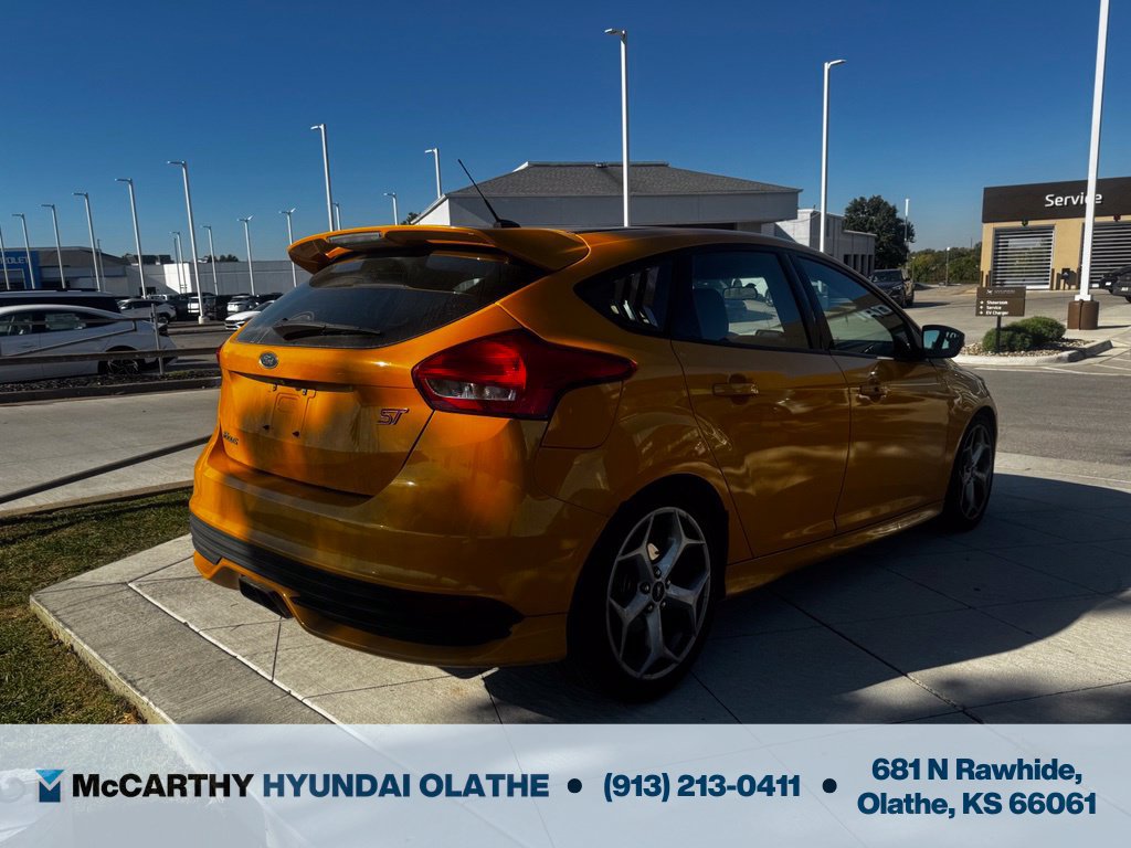 Used 2016 Ford Focus ST w/ Equipment Group 402A FWD image 8