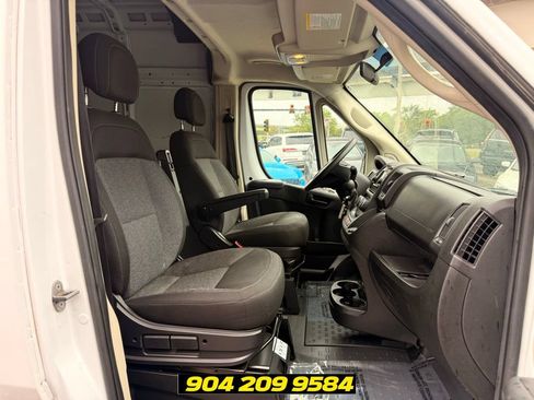 Used 2021 RAM ProMaster 2500 w/ Convenience Group FWD image 26