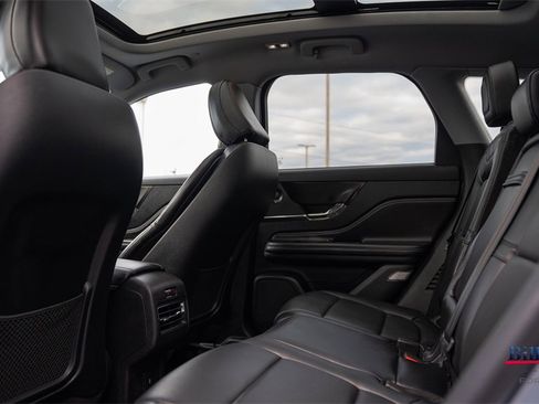 Used 2022 Lincoln Corsair Reserve w/ Equipment Group 201A image 14