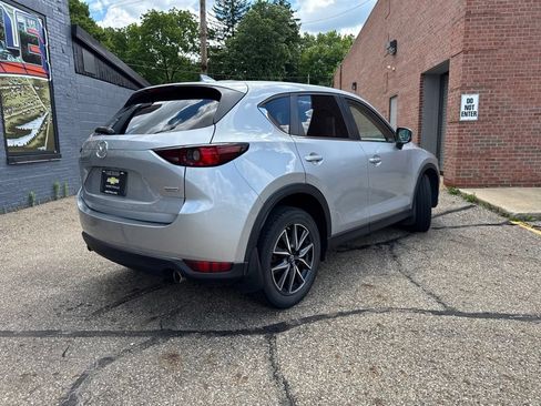 Used 2018 MAZDA CX-5 Touring AWD/4WD image 3