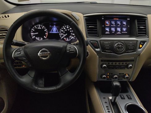 Used 2017 Nissan Pathfinder SL FWD image 22